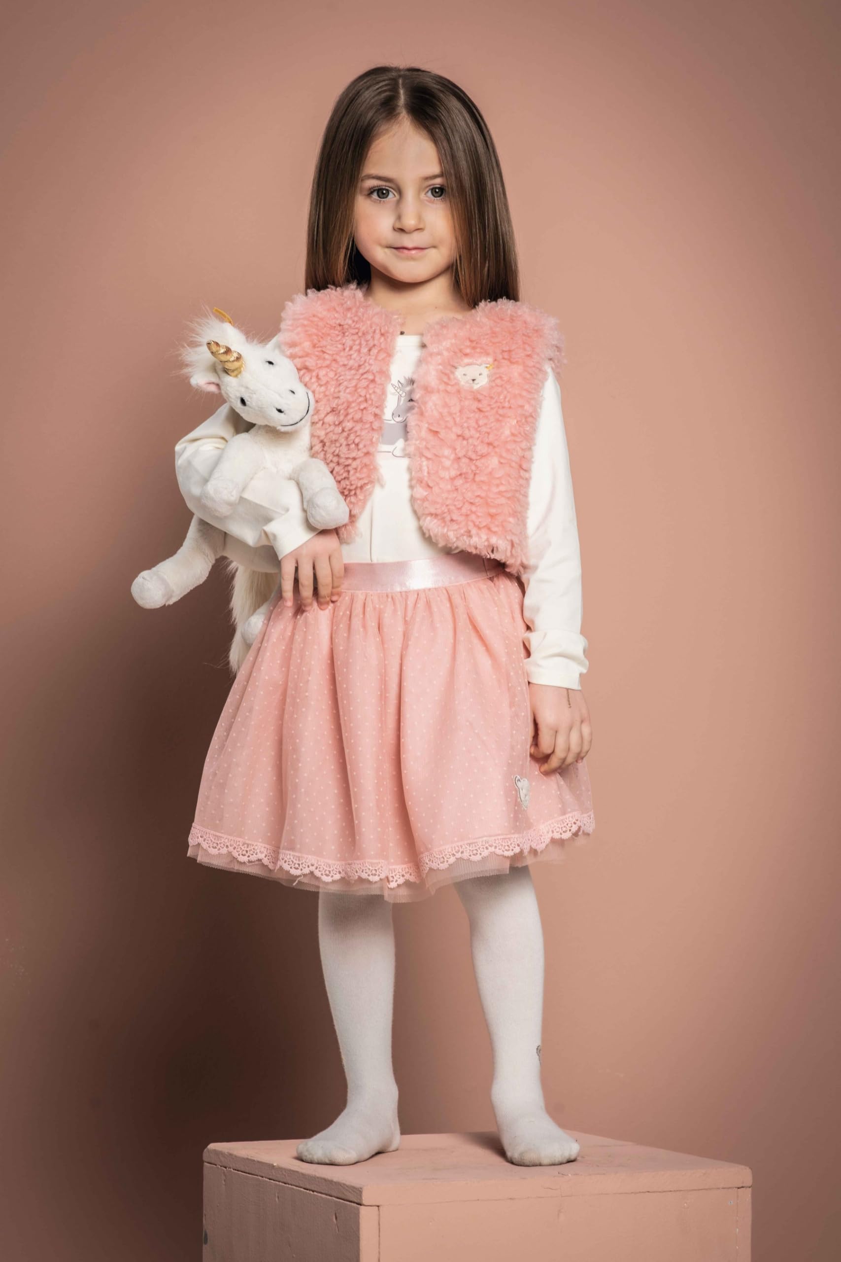 Steiff Unica Einhorn weiß liegend 27 cm, Soft Cuddly Friends Plüschtier, kuscheliges Stofftier mit Granulat, Einhorn