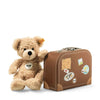Steiff Fynn Teddybär im Koffer 28 cm, Soft Cuddly Friends Kuscheltier, beige, süßes Geschenk für Kinder